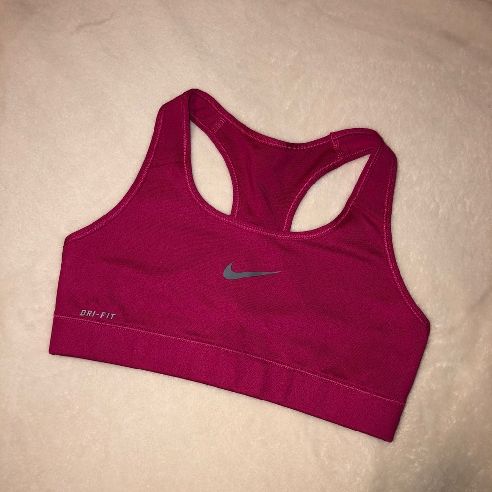 Nike pro sports bra